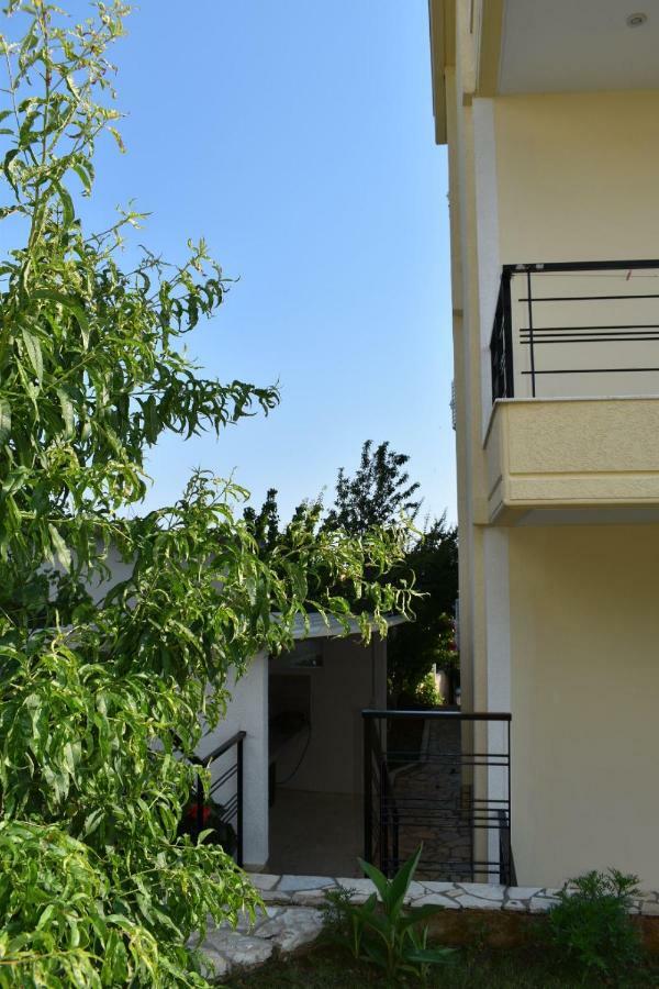 J&B Rooms Dhërmi Kültér fotó